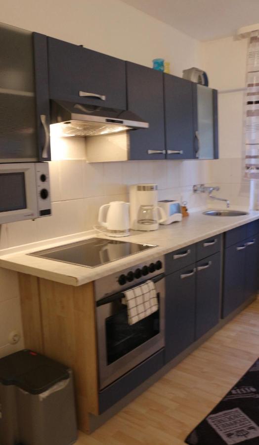Appartment In Walldorf Mit Schlafzimmer, Kueche Und Bad Kültér fotó